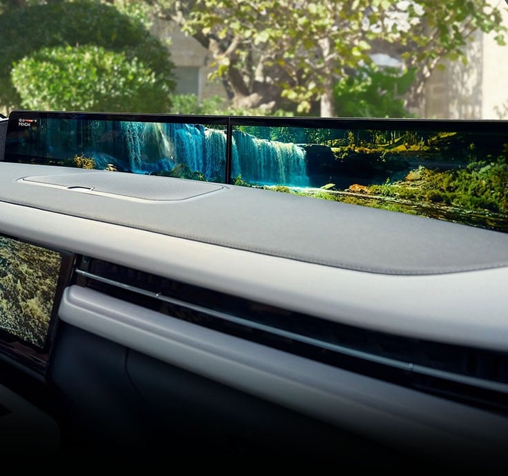 Lincoln Rejuvenate affiché sur l'écran panoramique du Lincoln Navigator 2025.