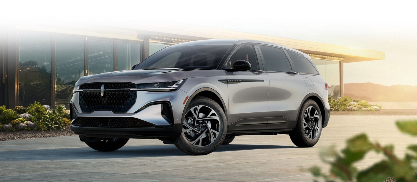 Le Lincoln Nautilus Première 2025 est présenté avec l’ensemble décor Jet en option