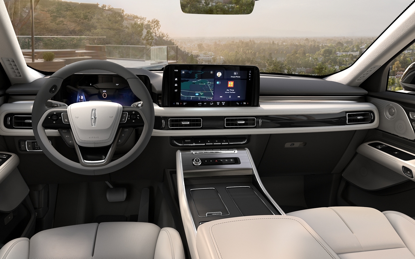 Un Lincoln Aviator 2025 est présentée avec un intérieur en gris spatial