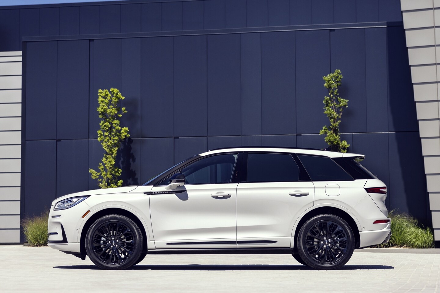 L’ensemble décor jet audacieux et attrayant, offert en option sur tous les modèles, donne au VUS Lincoln Corsair 2025 un attrait distinctif