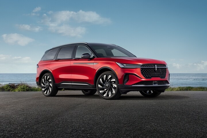 Un Lincoln Nautilus 2026 est présenté avec l’ensemble décor Jet en option